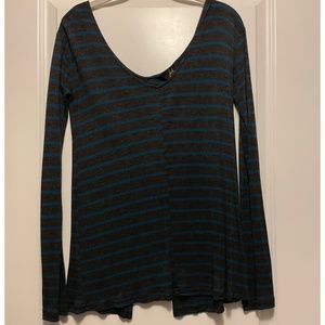 Open back, super soft long-sleeve top